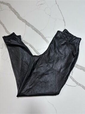 Spanx Women’s Black Faux Leather Jogger pants size medium
